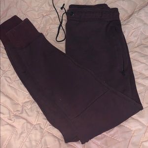 American Eagle Maroon Joggers Size Small